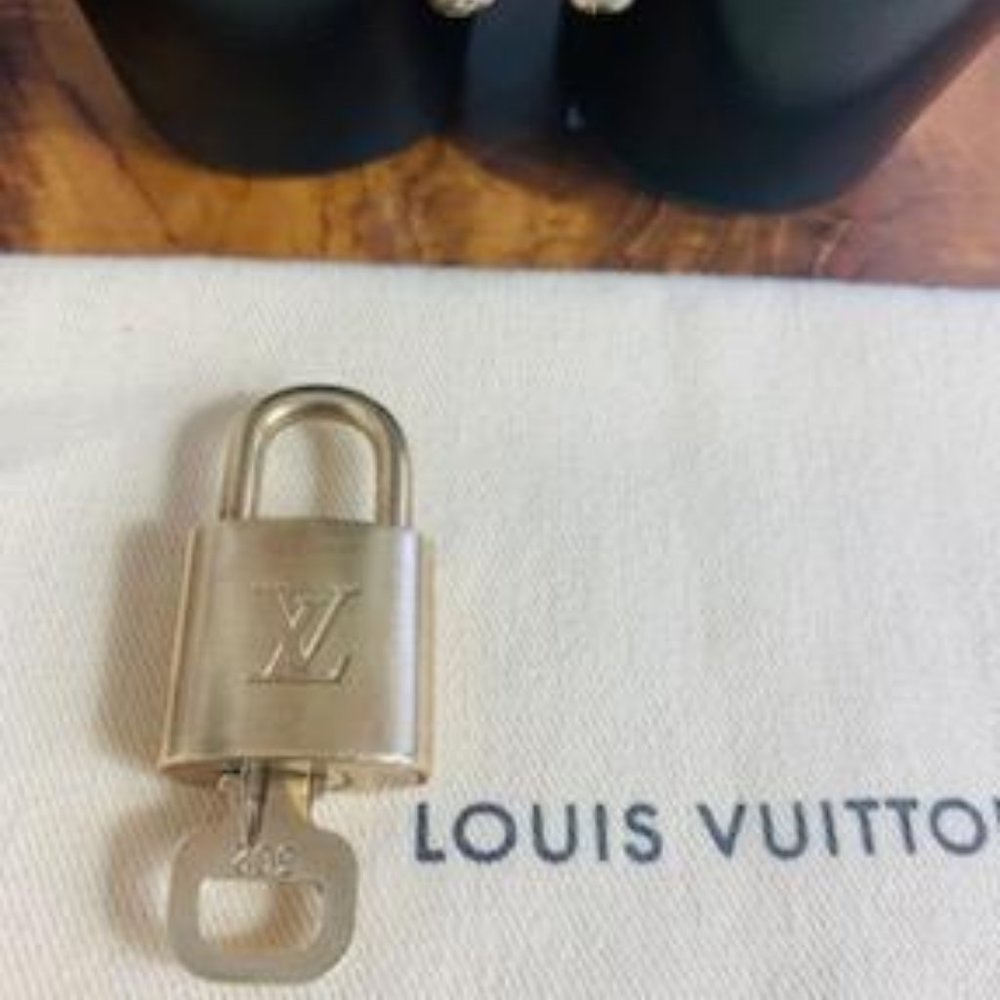 Authentic Louis Vuitton Lock and Key #302